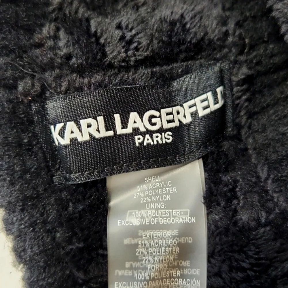 NWT Karl Lagerfeld Black Rhinestone Faux Fur Pom-Pom Beanie